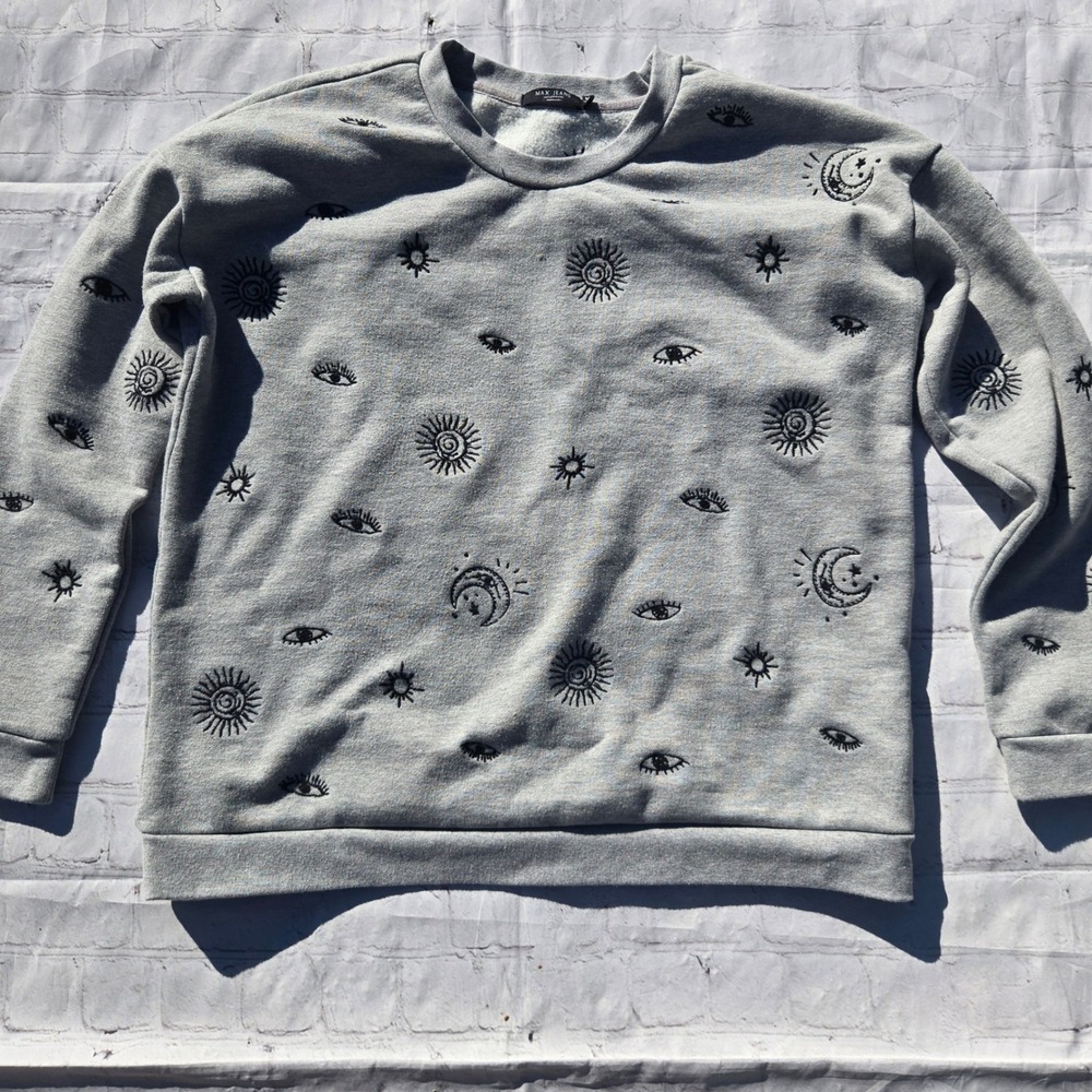 Max Jeans Gray Celestial Embroidered Sweatshirt Sun Moon Evil Eye medium